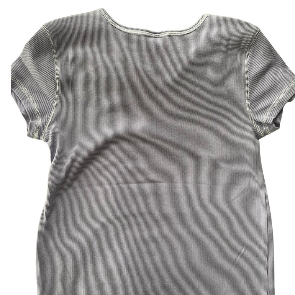 Old Navy Girls XL 14-16 Ribbed Short Sleeve Split Neck Tee Lavender Purple Shirt - Picture 3 of 3